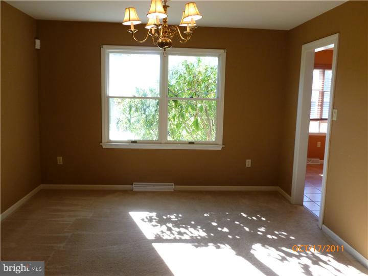 431 North Manor Road Elverson, PA 19520 - Photo 10 of 25 Dining Room