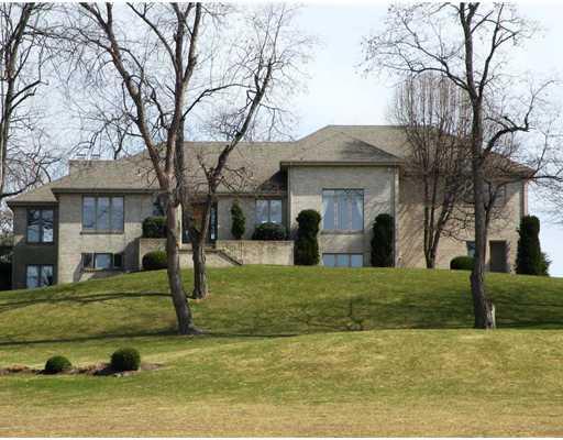 183 Hill Place Road Venetia, PA 15367 - Photo 1 of 18 Exterior Front.