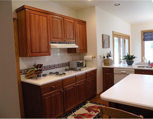 183 Hill Place Road Venetia, PA 15367 - Photo 6 of 18 Kitchen.