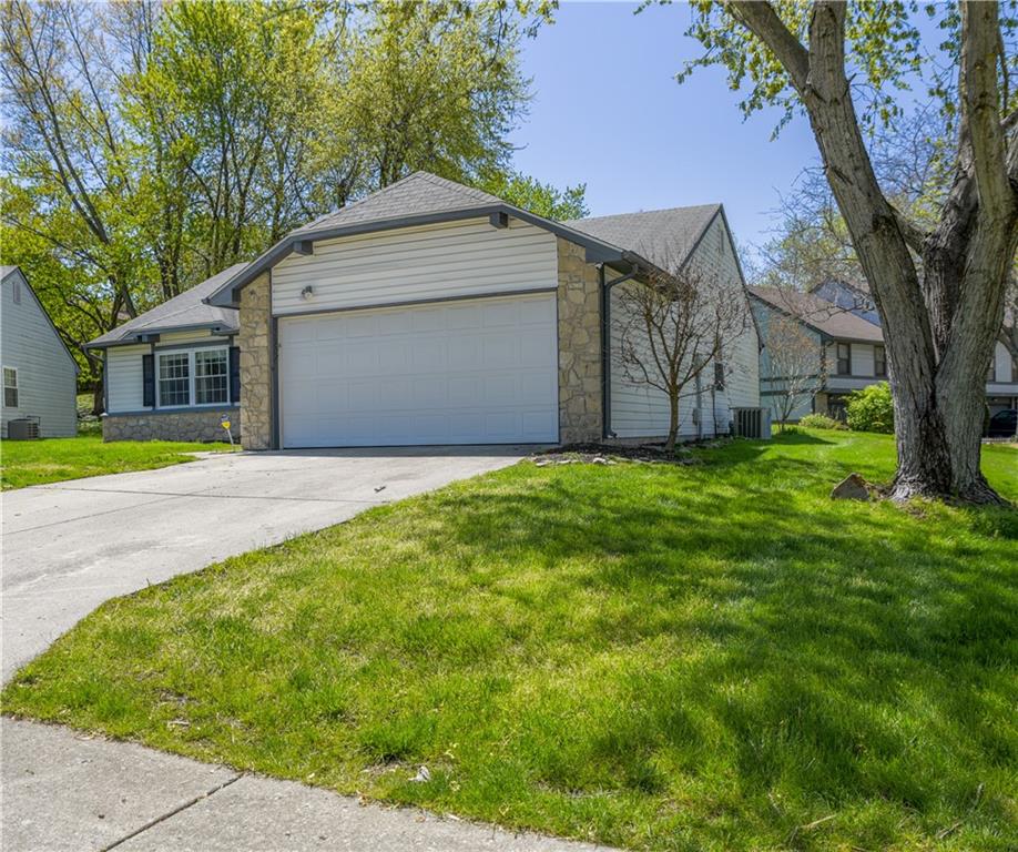 3132 Valley Farms Road Indianapolis, IN 46214 - Photo 2 of 18 Gallery Image 2