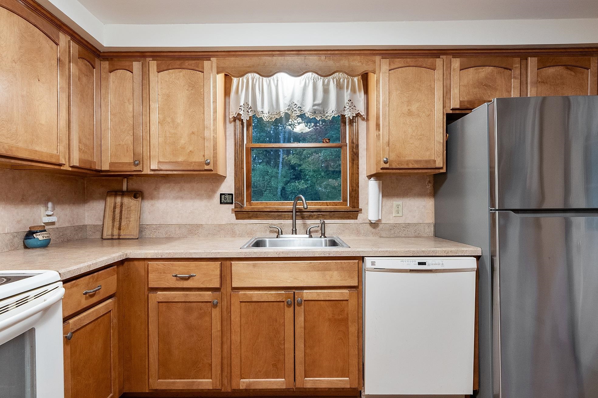 13 Gertrude Road Windham, NH 03087 - Photo 3 of 37