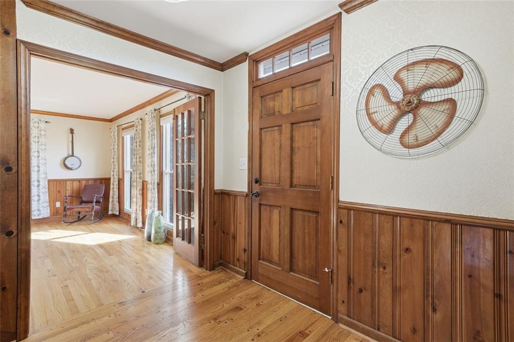 205 Hart Circle Dallas, GA 30132 - Photo 17 of 44 a view of a livingroom with furniture and wooden floor