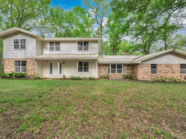 $399,900 | 235 County Barn Road, Lufkin, TX 75904