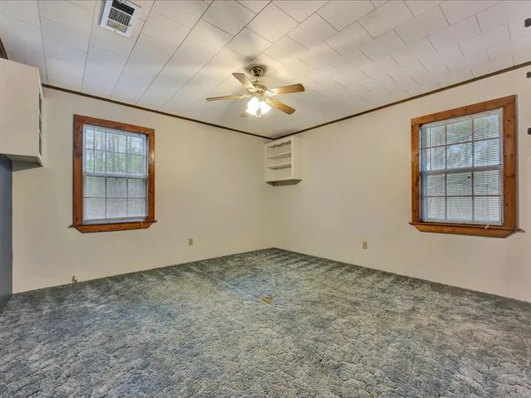 $399,900 | 235 County Barn Road, Lufkin, TX 75904