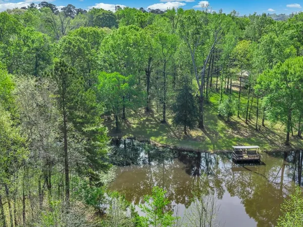 $399,900 | 235 County Barn Road, Lufkin, TX 75904