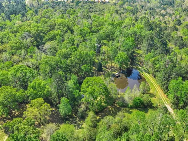 $399,900 | 235 County Barn Road, Lufkin, TX 75904