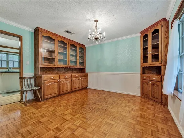$399,900 | 235 County Barn Road, Lufkin, TX 75904