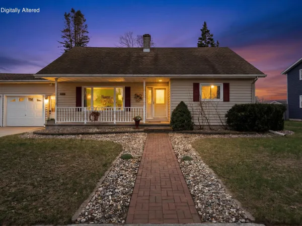 $318,900 | 2511 36th Place, Two Rivers, WI 54241