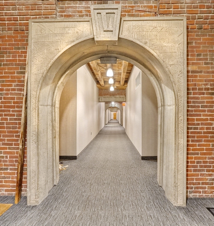 28-32 Atlantic Avenue, Unit 424 Boston, MA 02110 - Photo 6 of 38 a view of a entryway door