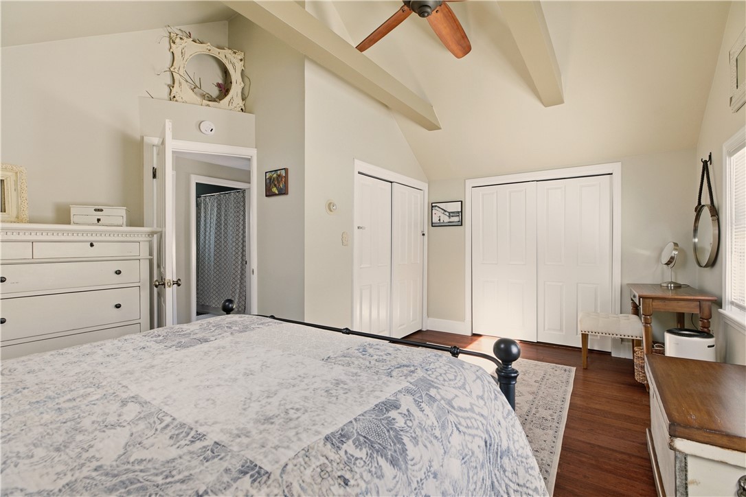 181 Center Avenue Middletown, RI 02842 - Photo 14 of 49