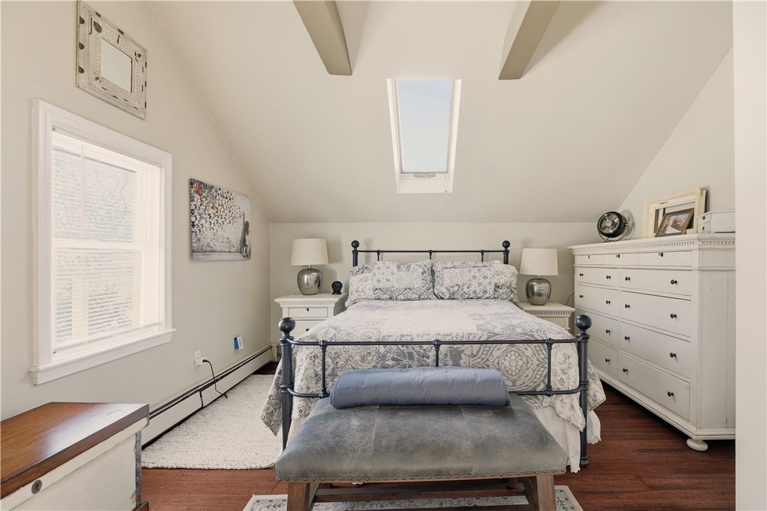 181 Center Avenue Middletown, RI 02842 - Photo 15 of 49