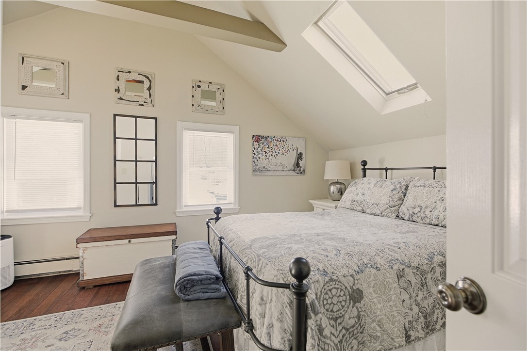 181 Center Avenue Middletown, RI 02842 - Photo 16 of 49