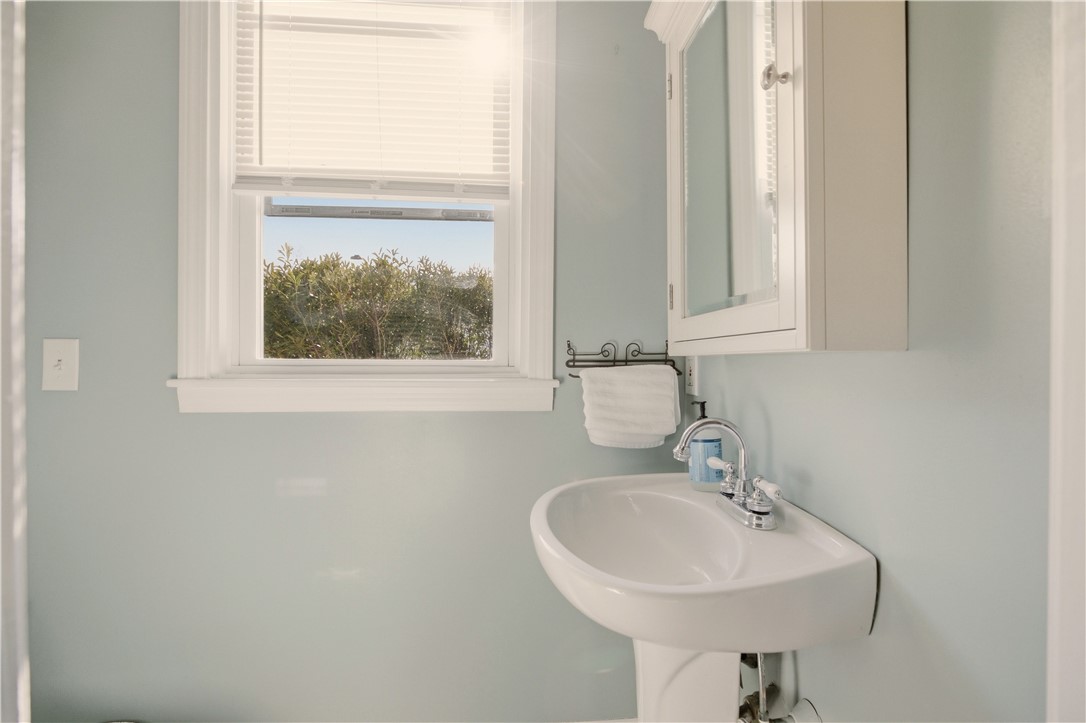 181 Center Avenue Middletown, RI 02842 - Photo 17 of 49 1/2 bath off of kitchen