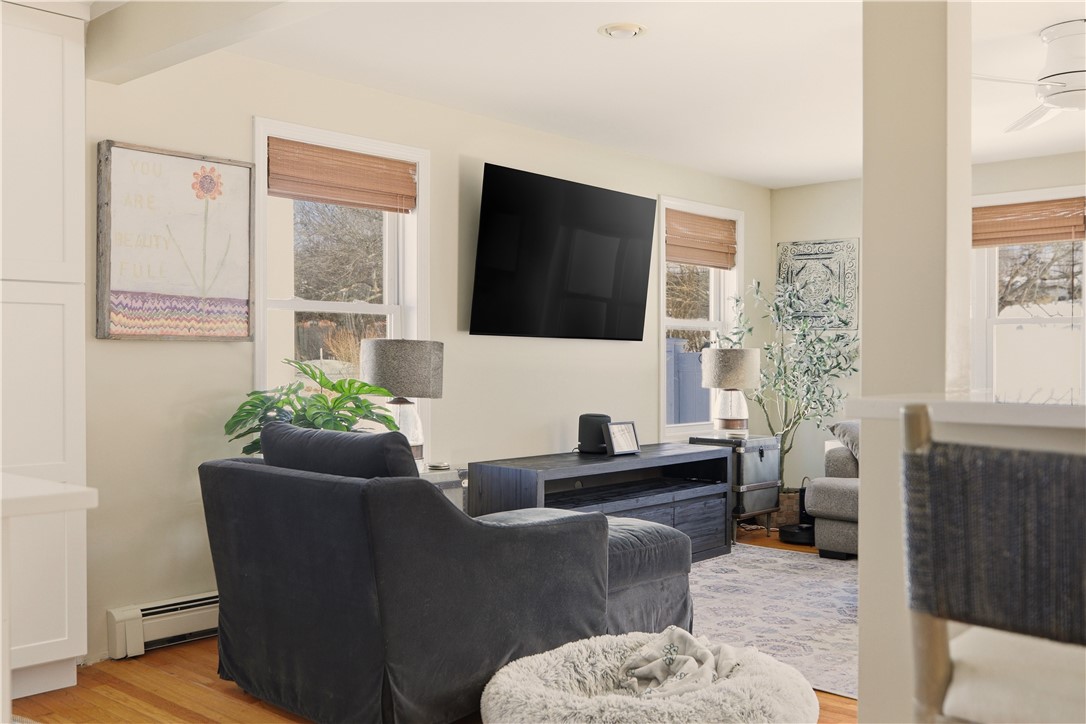 181 Center Avenue Middletown, RI 02842 - Photo 27 of 49