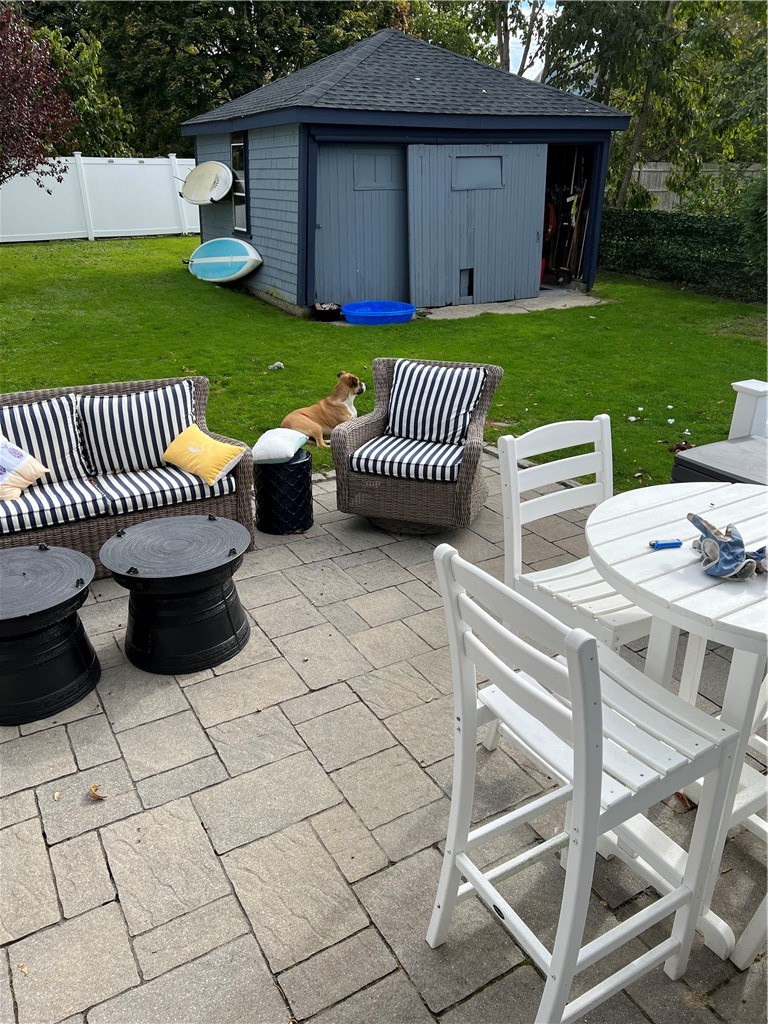 181 Center Avenue Middletown, RI 02842 - Photo 47 of 49 Photo taken in spring