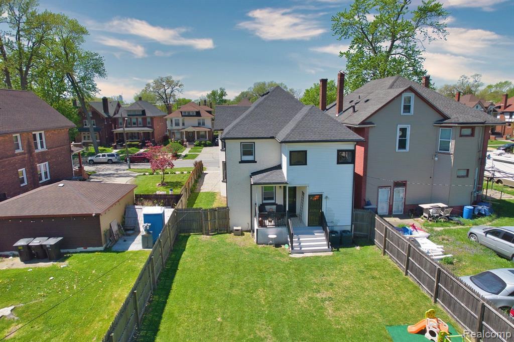 2950 Field Street Detroit, MI 48214 - Photo 45 of 48