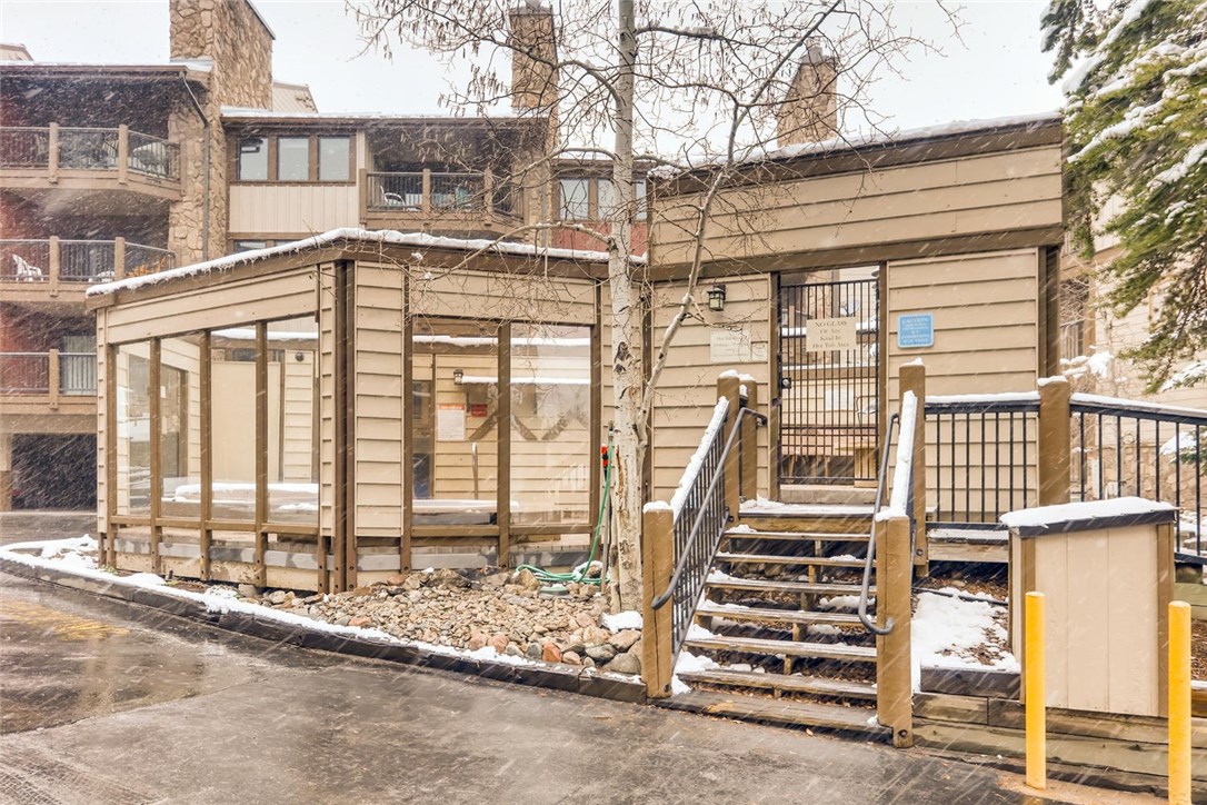 325 Four O'clock Road, Unit 304 Breckenridge, CO 80424 - Photo 25 of 29 Onsite Hot tub and Fire Pit