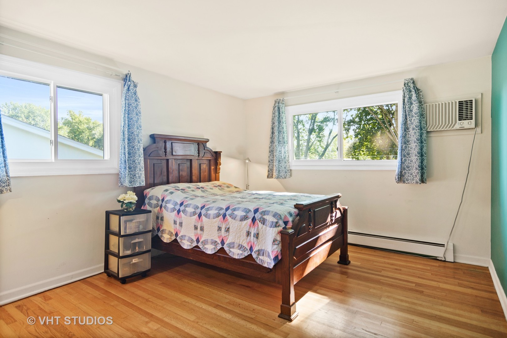 975 Ruth Drive Elgin, IL 60123 - Photo 12 of 17 a bedroom with a bed and window