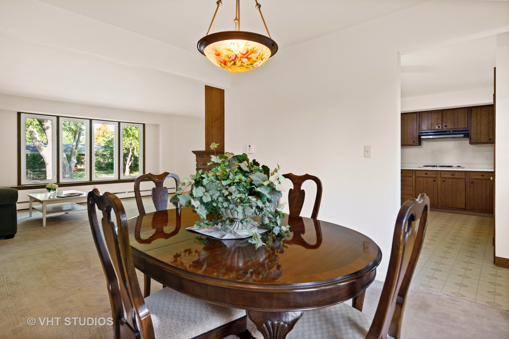 975 Ruth Drive Elgin, IL 60123 - Photo 8 of 17 a view of a dining room with furniture window and outside view