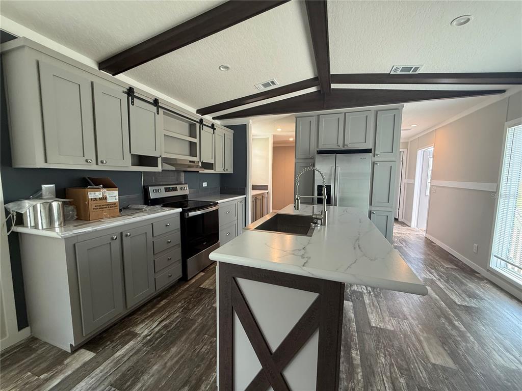 4901 North Vaughn Road Plant City, FL 33565 - Photo 13 of 32