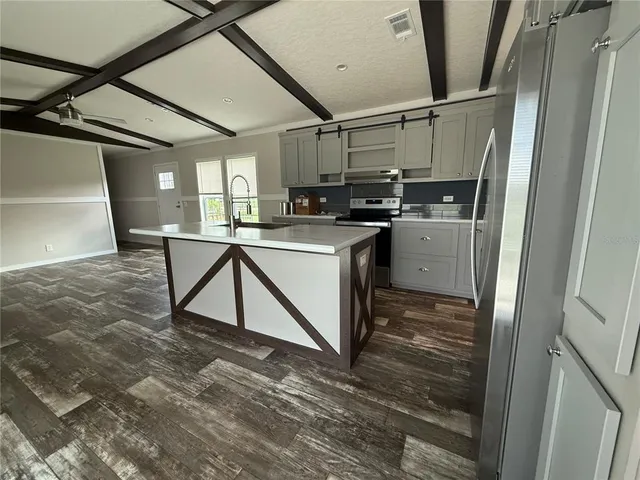 $2,600 | 4901 North Vaughn Road, Plant City, FL 33565