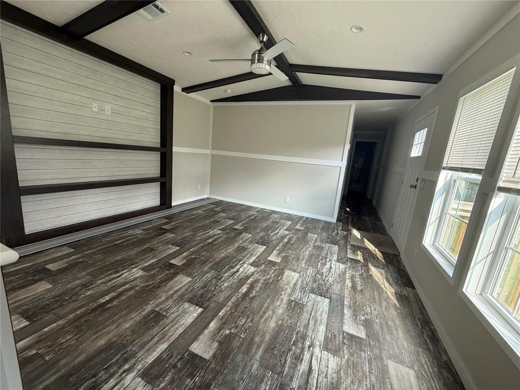 4901 North Vaughn Road Plant City, FL 33565 - Photo 9 of 32