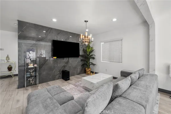 $775,000 | 9427 Lemona Avenue, Unit 15, North Hills, CA 91343