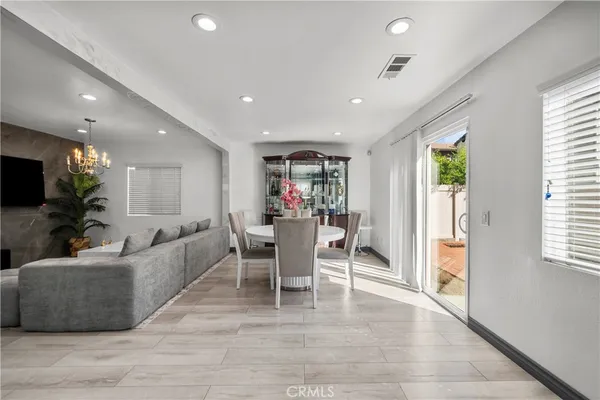 $775,000 | 9427 Lemona Avenue, Unit 15, North Hills, CA 91343