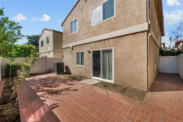 $775,000 | 9427 Lemona Avenue, Unit 15, North Hills, CA 91343