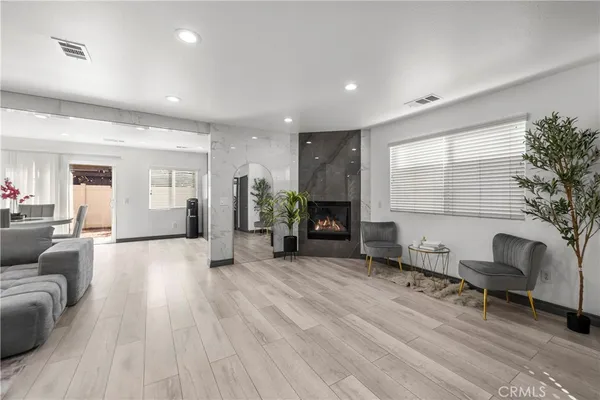$775,000 | 9427 Lemona Avenue, Unit 15, North Hills, CA 91343