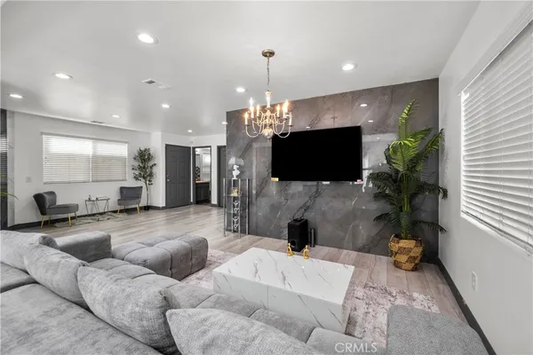 $775,000 | 9427 Lemona Avenue, Unit 15, North Hills, CA 91343