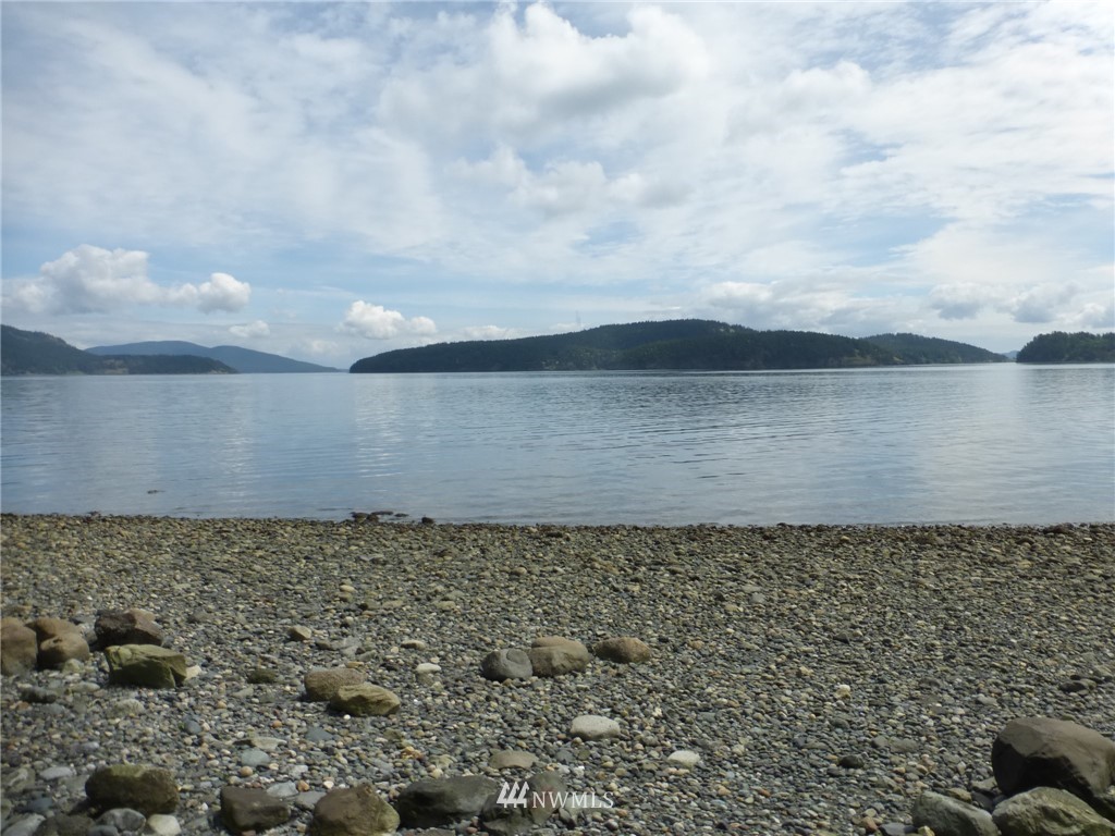1539 Bakerview Road Lopez Island, WA 98261 - Photo 4 of 7 Gallery Image 4