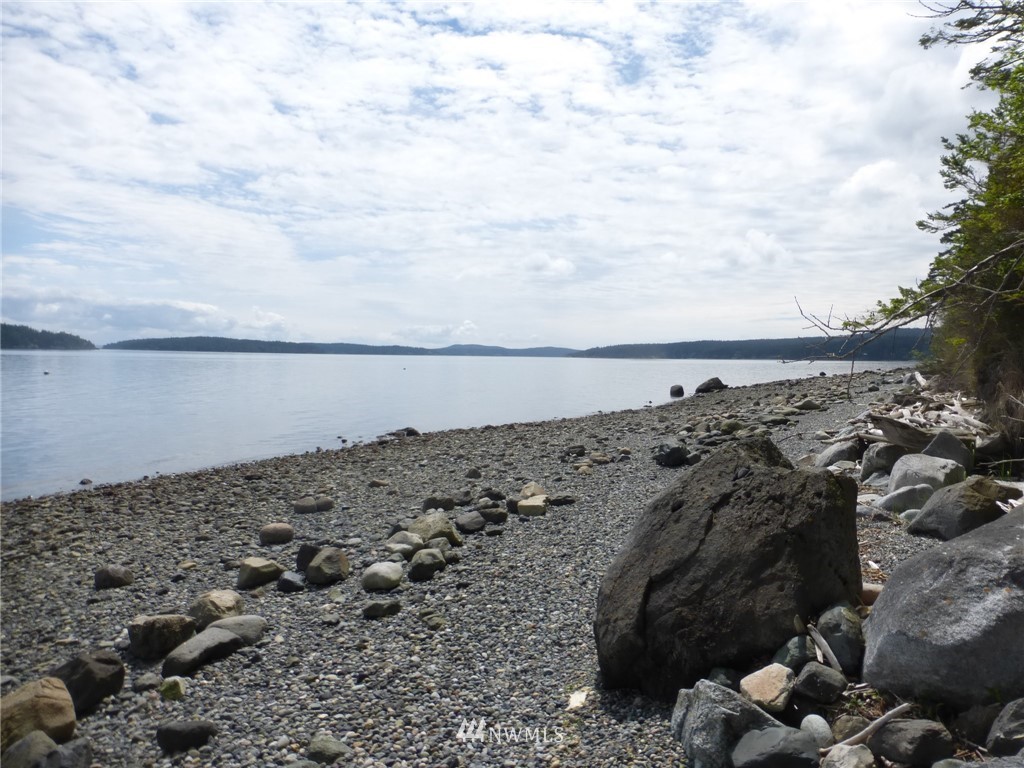 1539 Bakerview Road Lopez Island, WA 98261 - Photo 5 of 7 Gallery Image 5