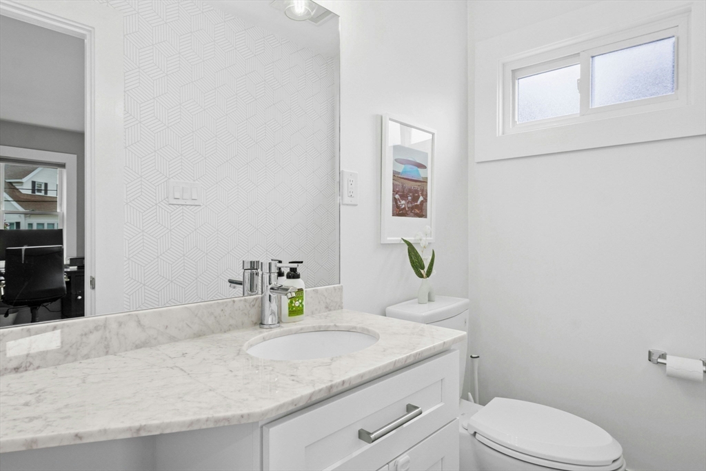 21 Milton Road Quincy, MA 02171 - Photo 17 of 29