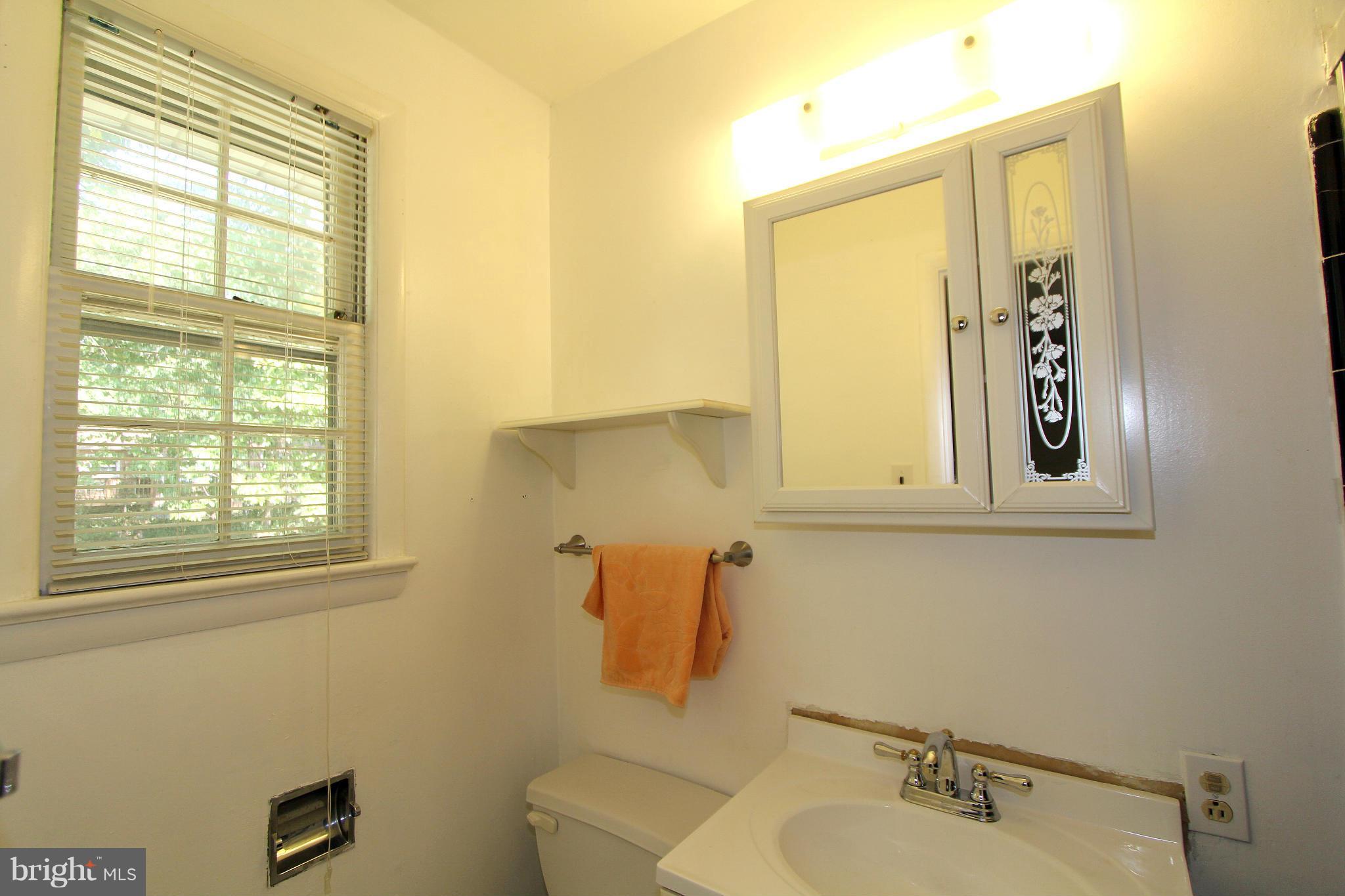 1204 Dunoon Court Silver Spring, MD 20903 - Photo 20 of 30 Bath (Master)