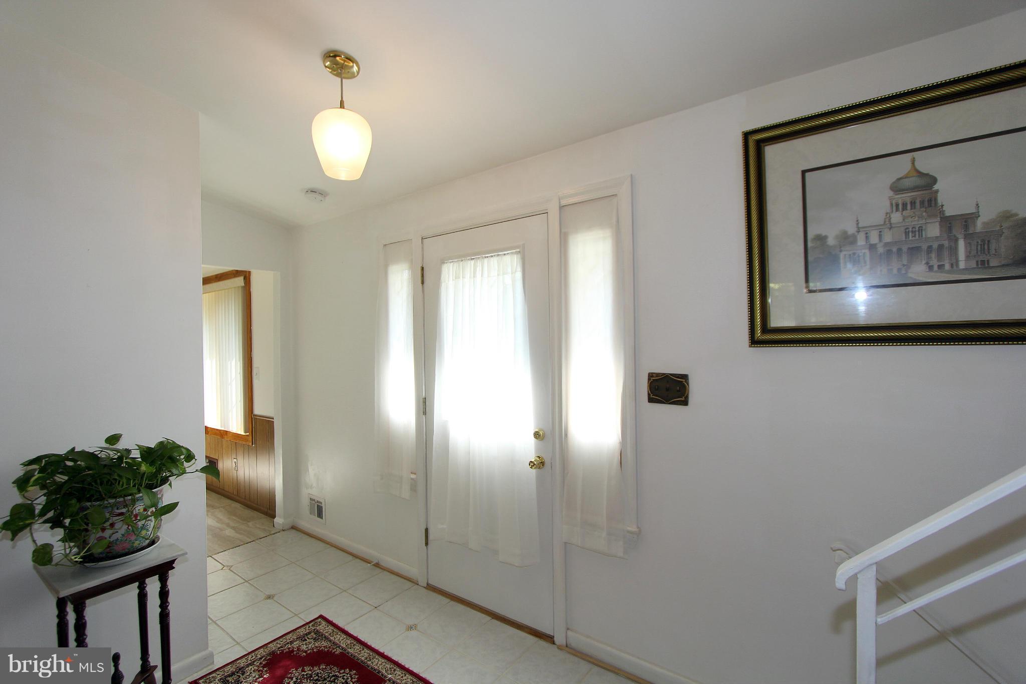 1204 Dunoon Court Silver Spring, MD 20903 - Photo 5 of 30 Foyer