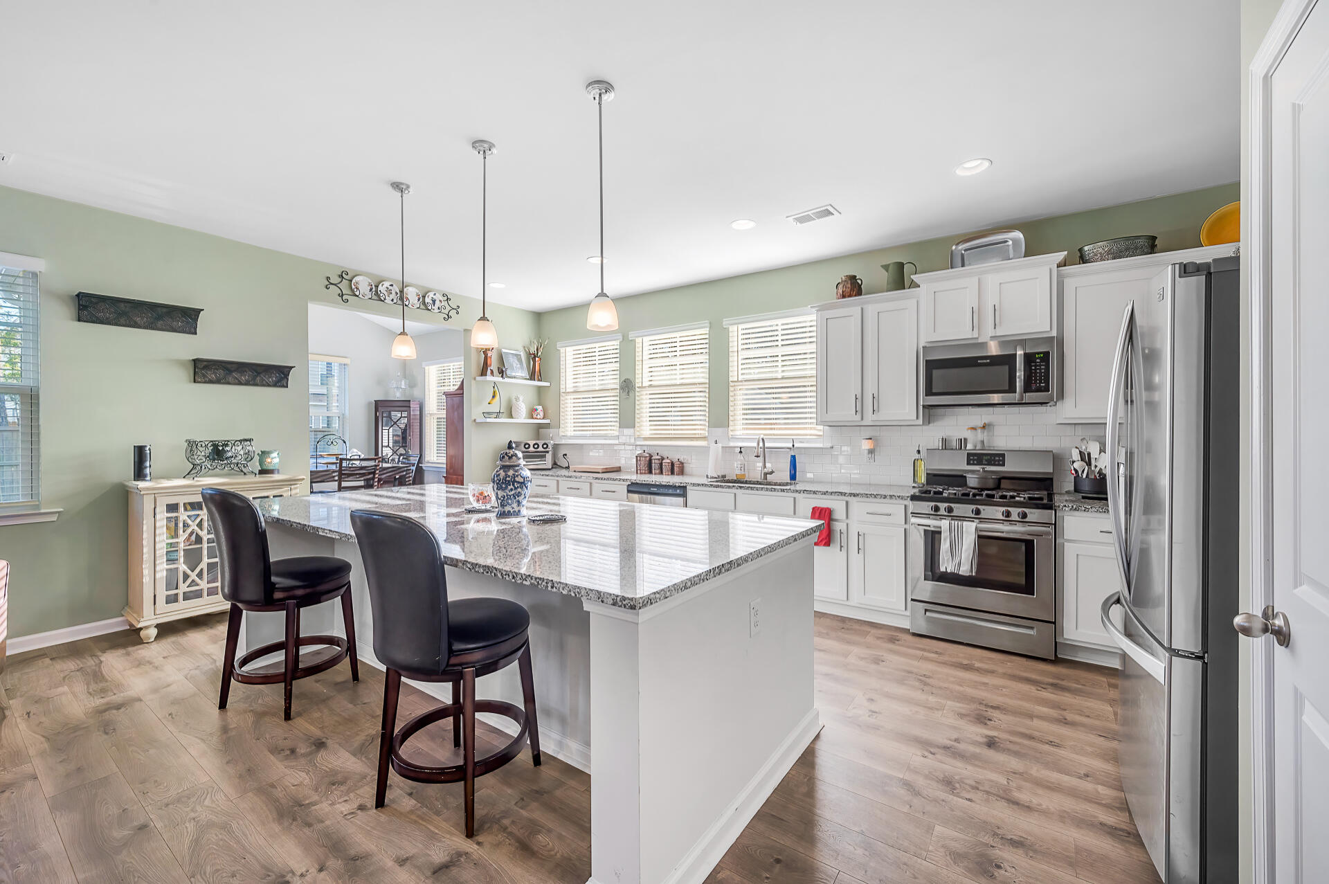 617 Kilarney Road Summerville, SC 29483 - Photo 8 of 37 Kitchen w/ Large Island #2