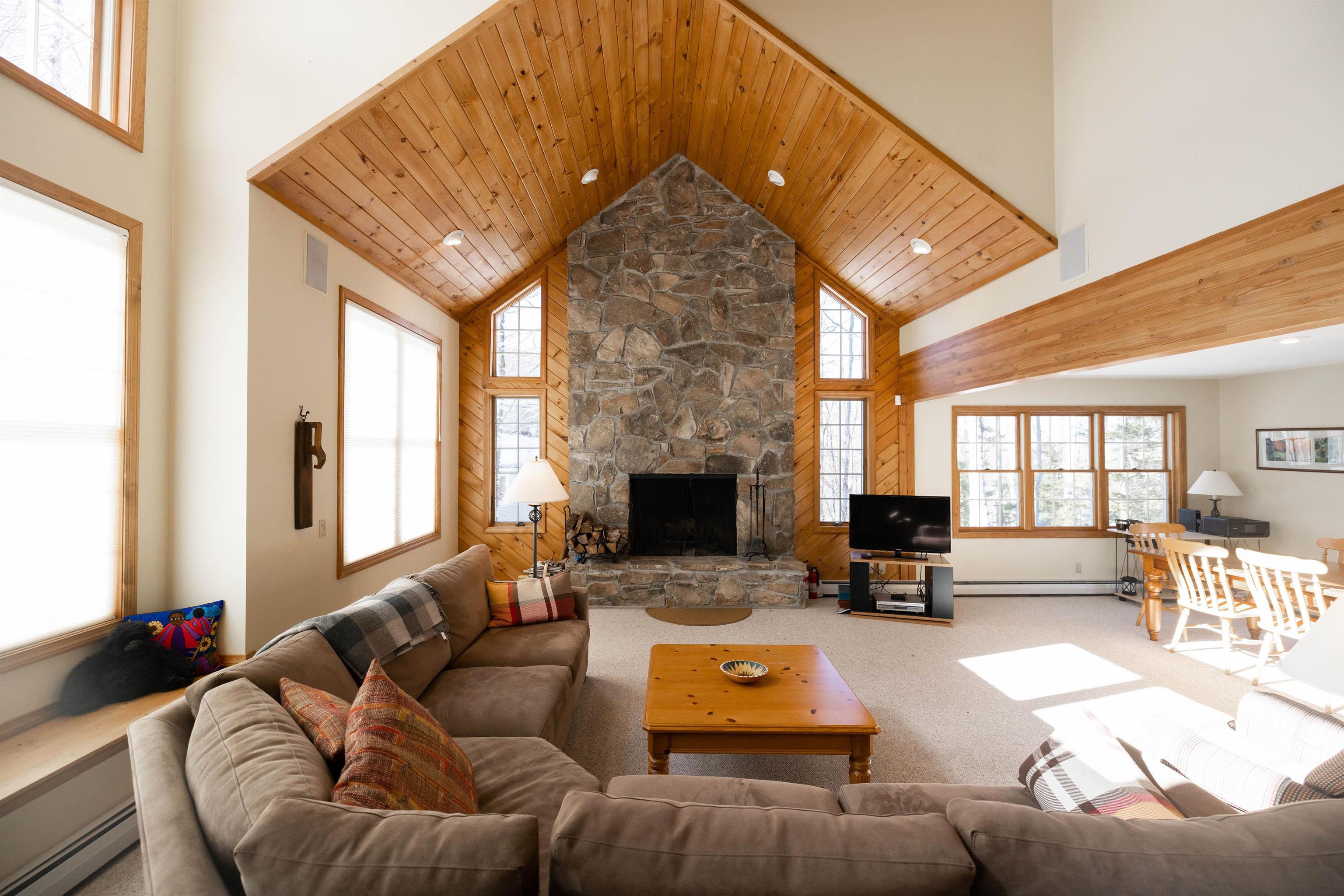 13 Old Ridge Road Winhall, VT 05340 - Photo 7 of 40