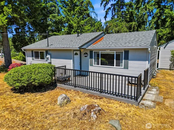 $429,950 | 842 Southwest 305th Street, Federal Way, WA 98023