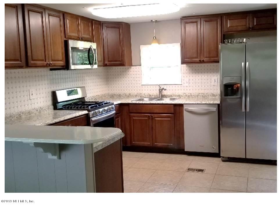 5209 Yellow Water Road Jacksonville, FL 32234 - Photo 5 of 25 kitchen2