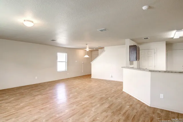 $1,645 | 8915 Ashley Wilkes, San Antonio, TX 78221