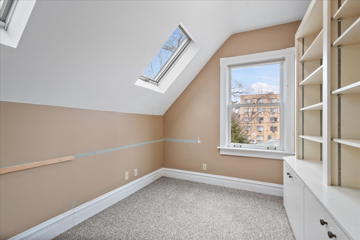 921 Madison Street Evanston, IL 60202 - Photo 16 of 21