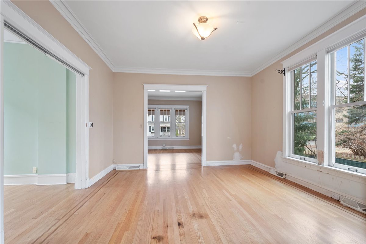 921 Madison Street Evanston, IL 60202 - Photo 8 of 21