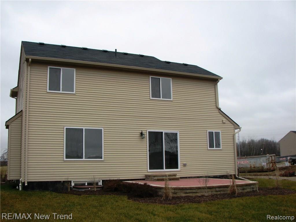 4048 Chase Ridge Lane Howell, MI 48843 - Photo 7 of 7 back of house.jpg