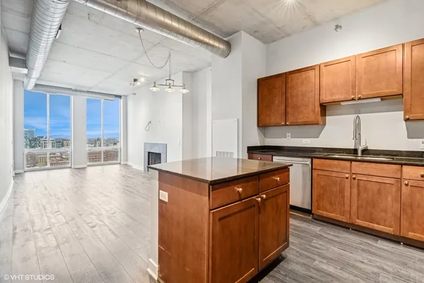 $3,900 | 720 North Larrabee Street, Unit 1609, Chicago, IL 60654