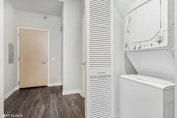 $3,900 | 720 North Larrabee Street, Unit 1609, Chicago, IL 60654