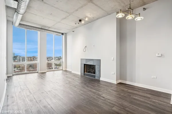 $3,900 | 720 North Larrabee Street, Unit 1609, Chicago, IL 60654