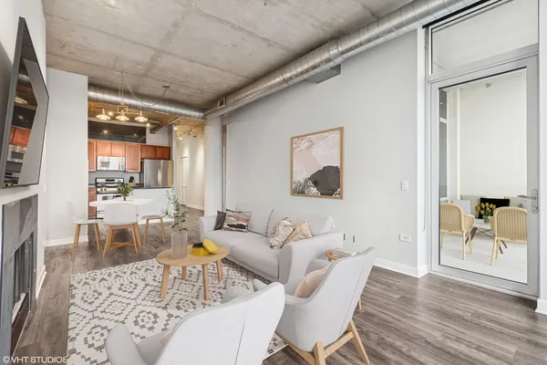 $3,900 | 720 North Larrabee Street, Unit 1609, Chicago, IL 60654