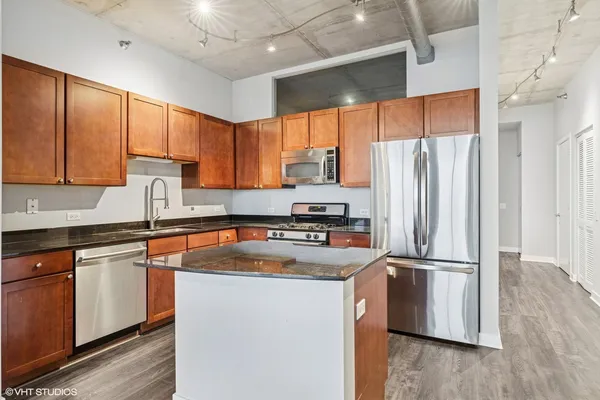 $3,900 | 720 North Larrabee Street, Unit 1609, Chicago, IL 60654