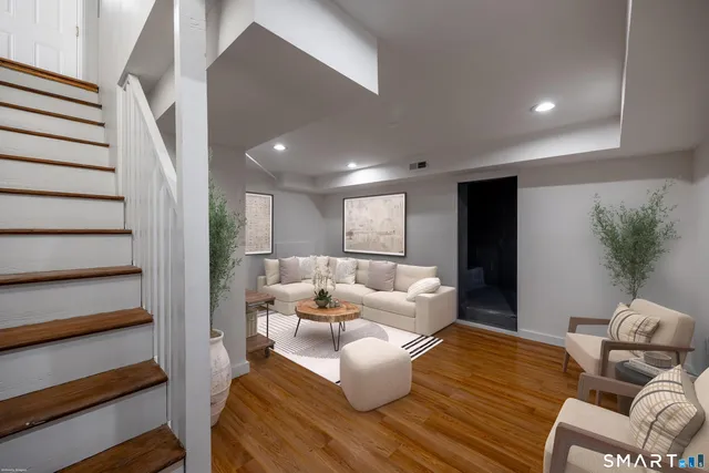 $5,900 | 7 Ann Street, Greenwich, CT 06830